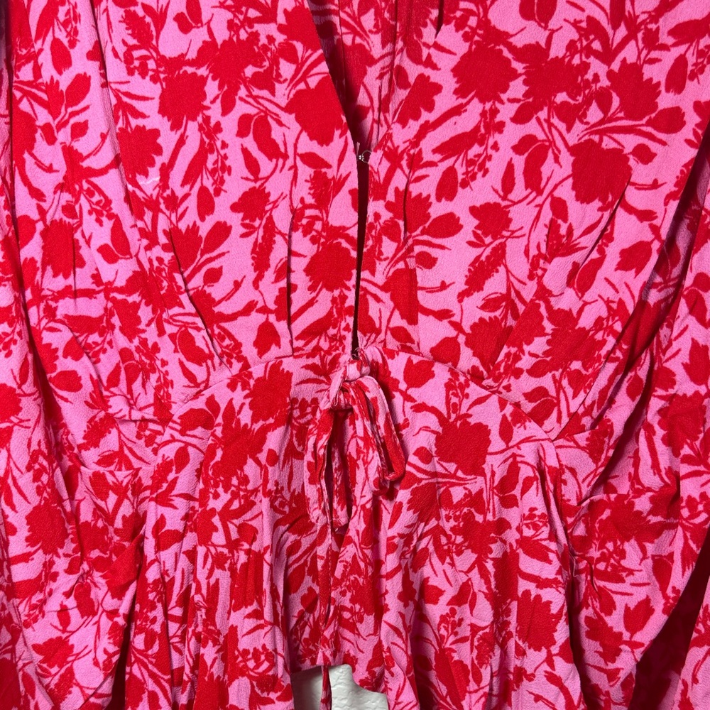 Floral Red and Pink Blouse - Picture 2 of 11